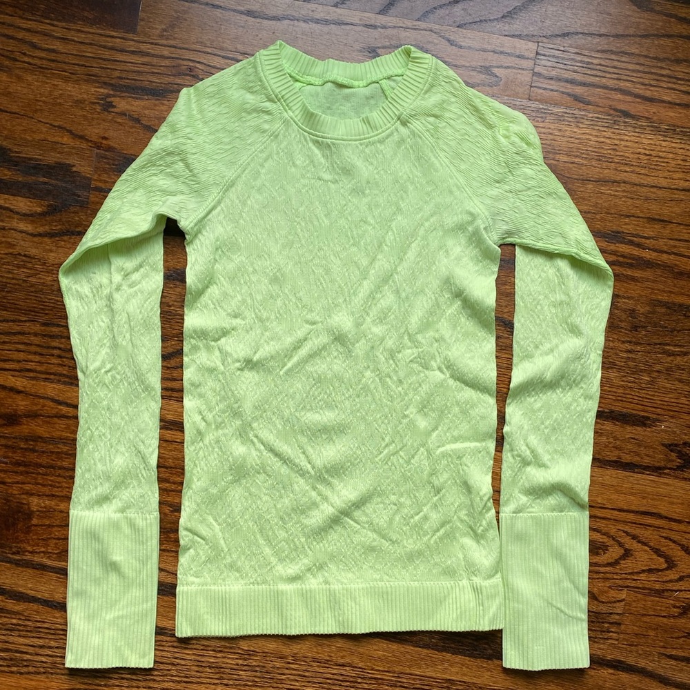 neon yellow textured lululemon swiftly size 2